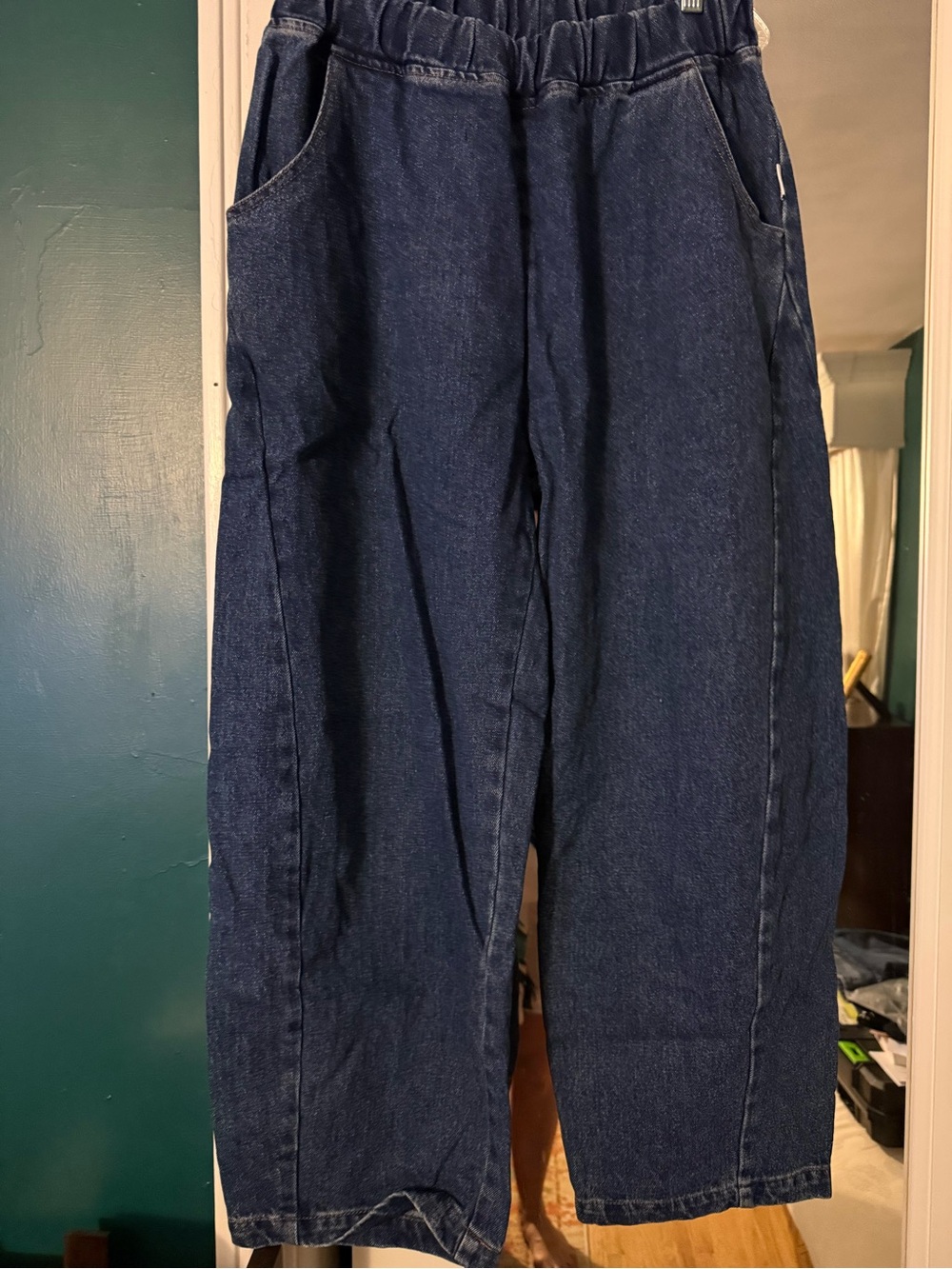 women’s barrel jeans